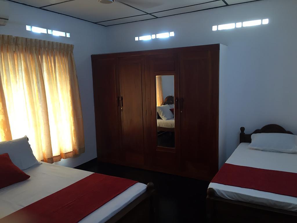 Yaarl Holiday Inn Jaffna Luaran gambar