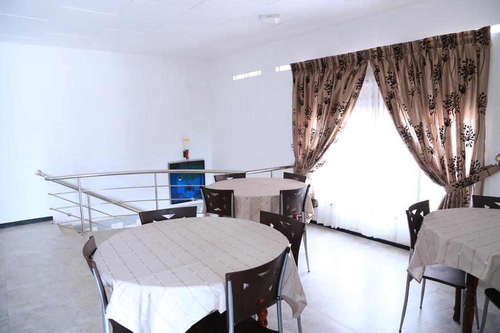 Yaarl Holiday Inn Jaffna Luaran gambar