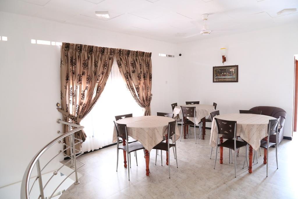 Yaarl Holiday Inn Jaffna Luaran gambar