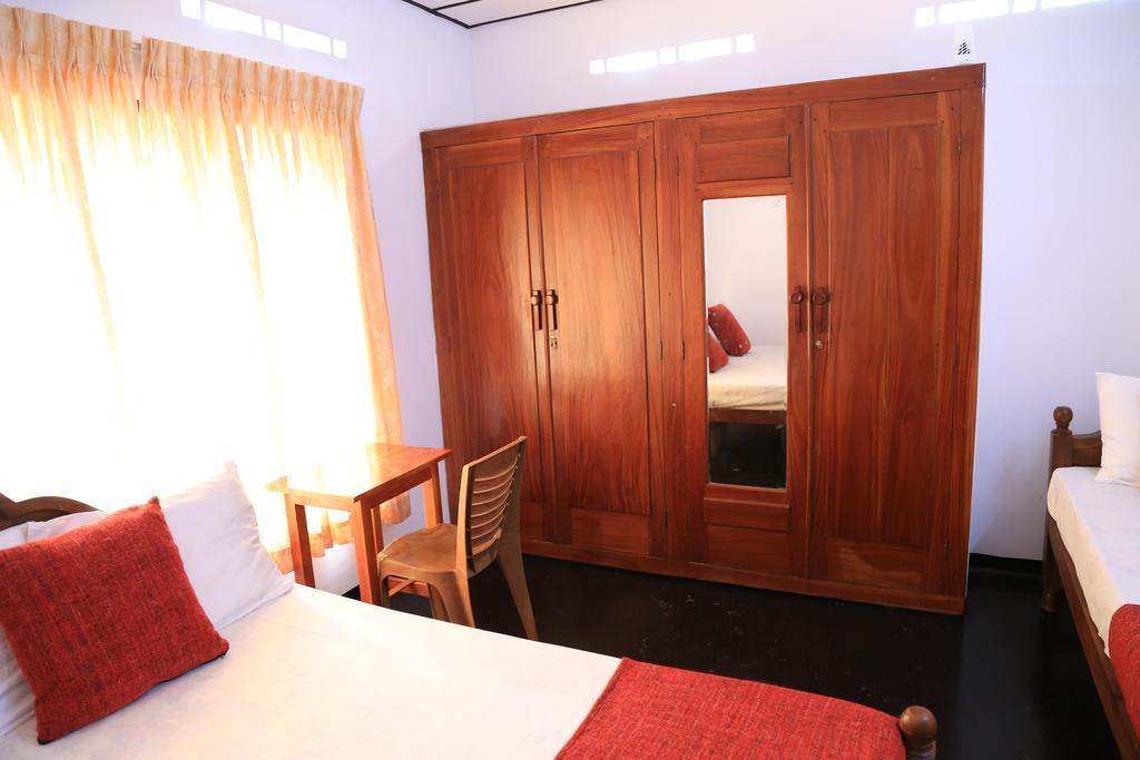 Yaarl Holiday Inn Jaffna Luaran gambar