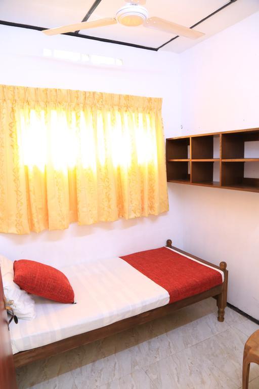 Yaarl Holiday Inn Jaffna Luaran gambar
